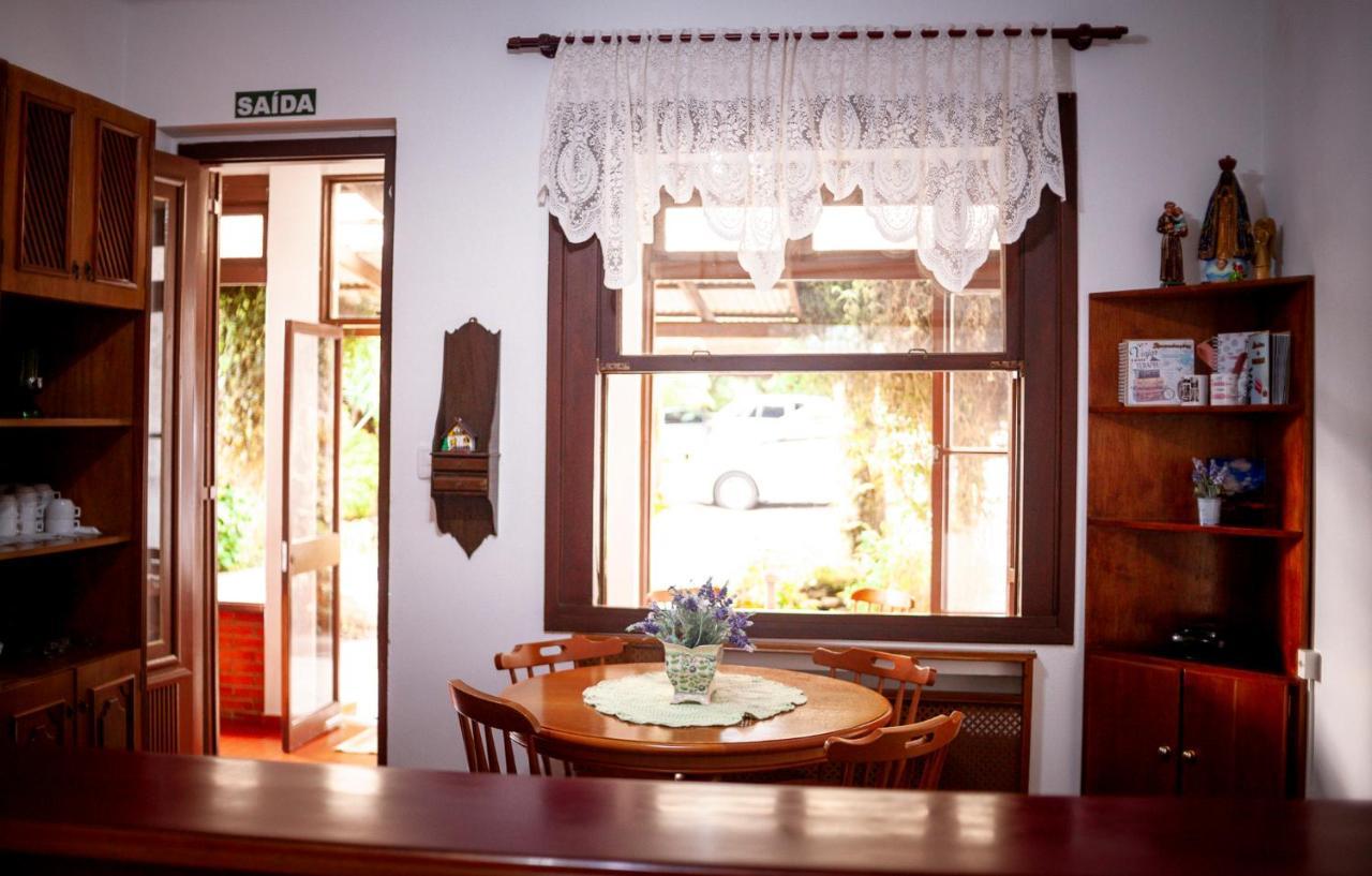 Pousada San Clemente Centro Hotel Грамаду Екстериор снимка
