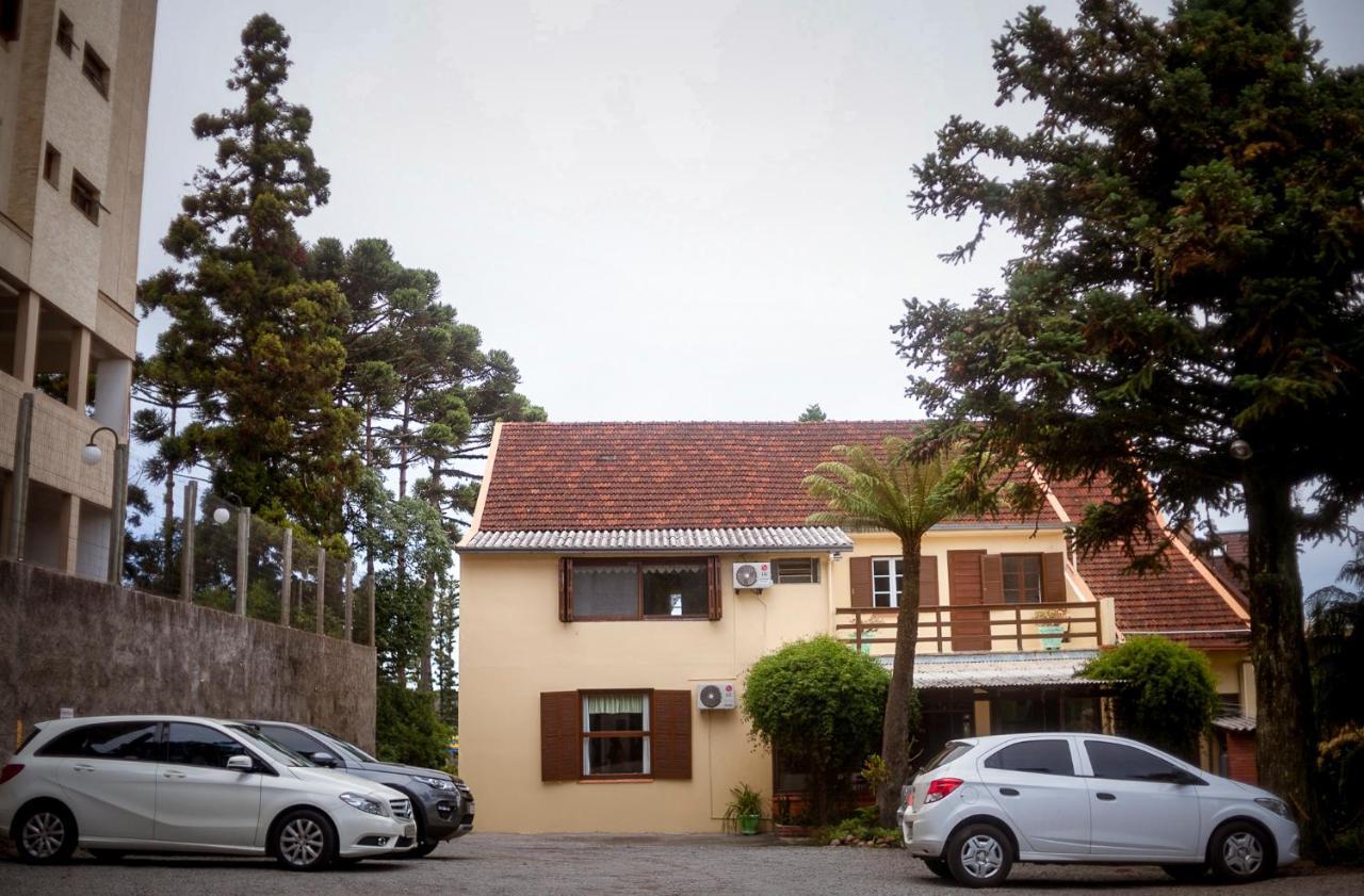 Pousada San Clemente Centro Hotel Грамаду Екстериор снимка