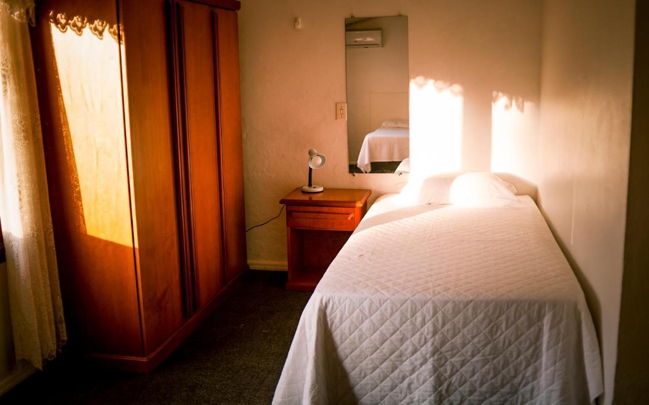 Pousada San Clemente Centro Hotel Грамаду Екстериор снимка