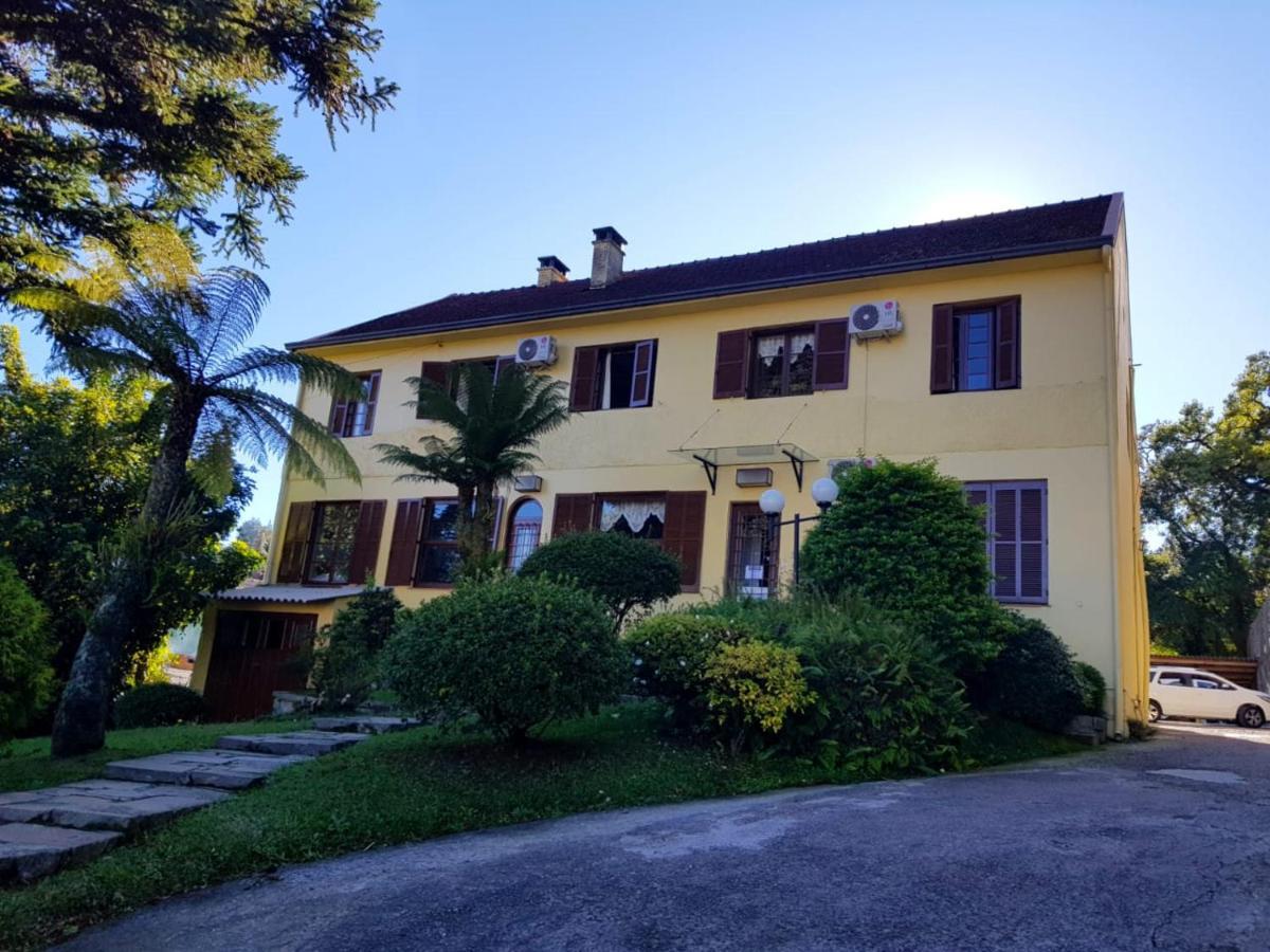Pousada San Clemente Centro Hotel Грамаду Екстериор снимка